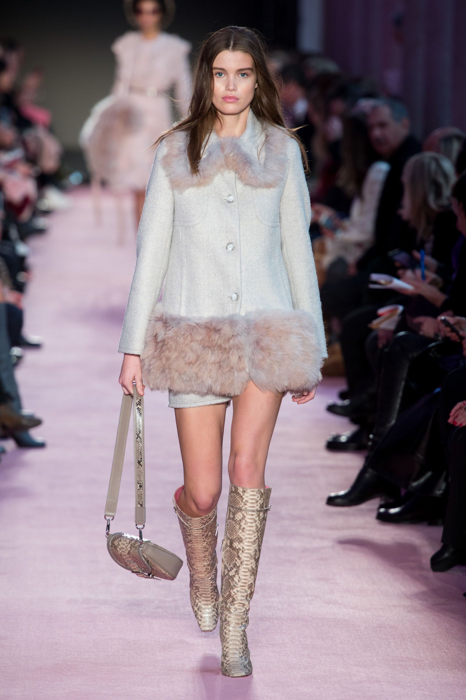 Blumarine la sfilata autunno inverno 2018 2019