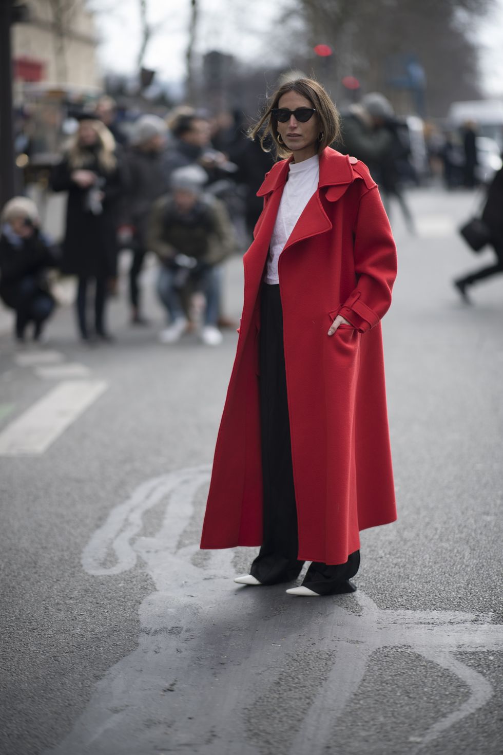 Red, Street fashion, Clothing, Fashion, Outerwear, Coat, Overcoat, Standing, Costume, Trench coat, 
