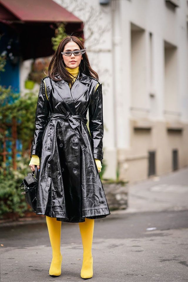 Clothing, Street fashion, Coat, Fashion, Yellow, Trench coat, Outerwear, Overcoat, Snapshot, Dress, 