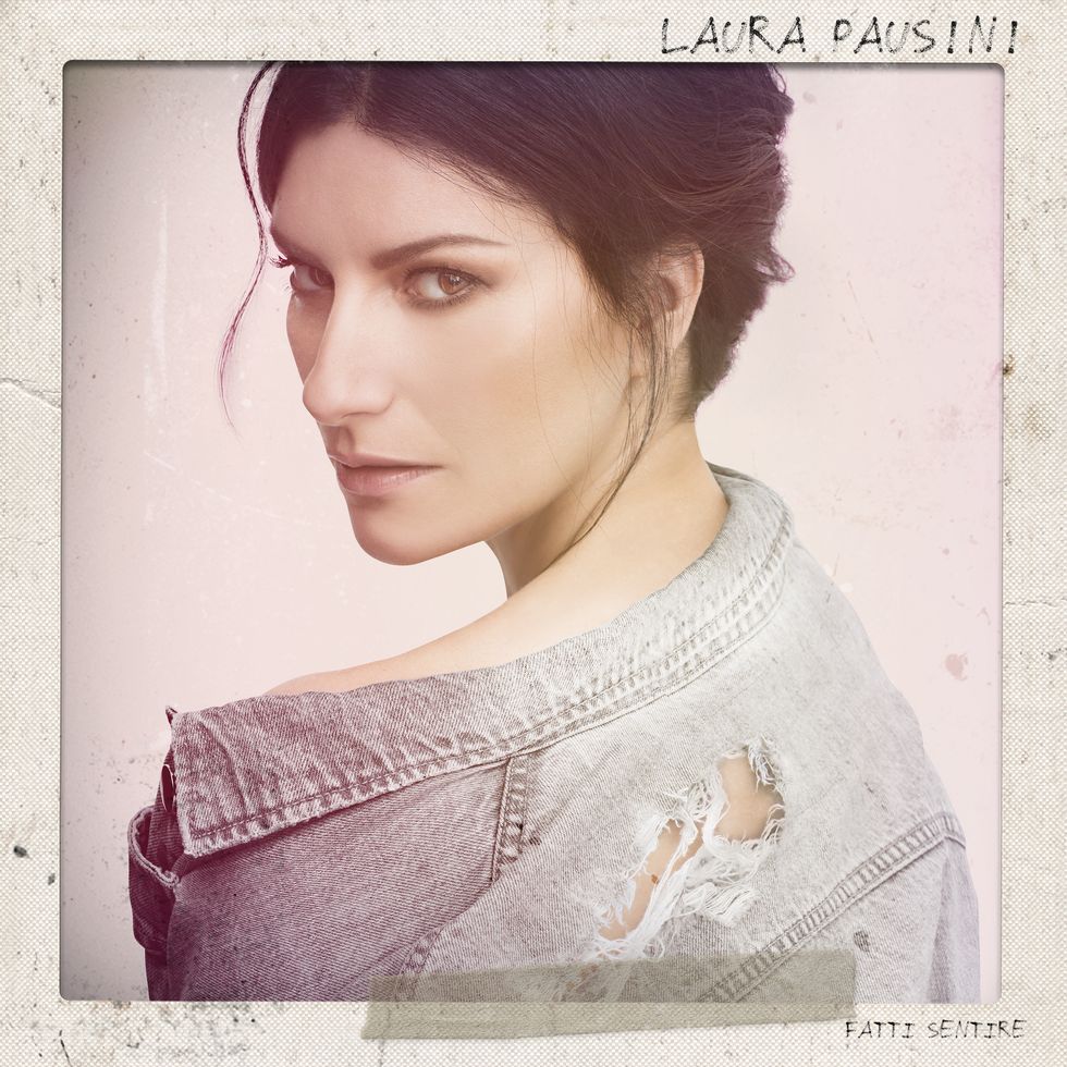 La copertina del nuovo album di Laura Pausini.