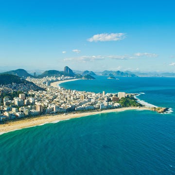 Body of water, Coastal and oceanic landforms, Blue, Coast, Water, Water resources, Landscape, Ocean, Horizon, Sea, 