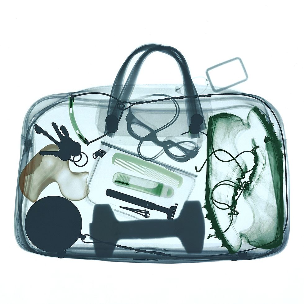 Bag, Glasses, Shoulder bag, Handbag, Luggage and bags, Fashion accessory, 