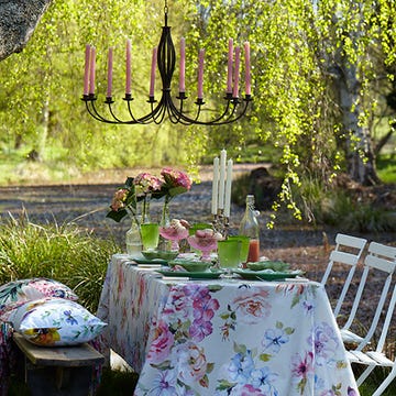 Tablecloth, Furniture, Table, Linens, Outdoor table, Outdoor furniture, Serveware, Home accessories, Centrepiece, Garden, 