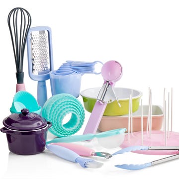 Audio equipment, Cable, Violet, Wire, Brush, Aqua, Office supplies, Plastic, Lid, Household supply, 