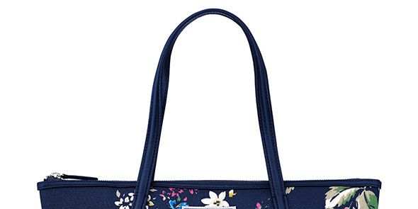 Product, Bag, Flower, Style, Fashion accessory, Luggage and bags, Shoulder bag, Beauty, Flowering plant, Pattern, 