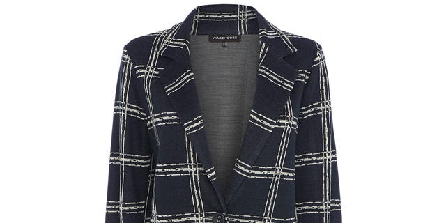 Sleeve, Collar, Textile, Outerwear, White, Pattern, Coat, Style, Clothes hanger, Fashion, Sleeve, Collar, Textile, Outerwear, White, Pattern, Coat, Style, Clothes hanger, Fashion,