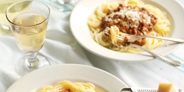 Dish, Cuisine, Food, Bigoli, Ingredient, Spaghetti, Italian food, Bucatini, Taglierini, Bolognese sauce, 