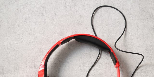 electronic device, cable, red, technology, audio equipment, gadget, wire, laptop accessory, carmine, grey,