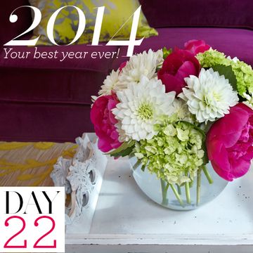 Petal, Bouquet, Flower, Cut flowers, Floristry, Font, Flower Arranging, Purple, Flowering plant, Floral design, 
