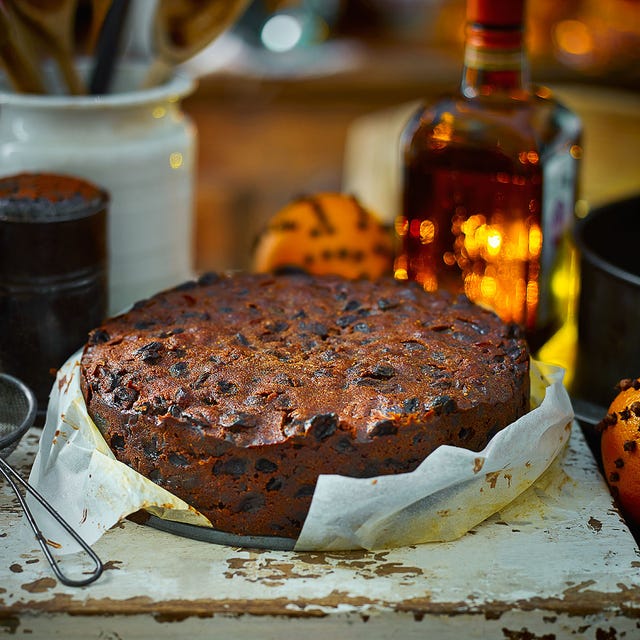 Spiced orange Christmas cake