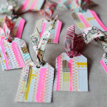 Paper product, Pink, Paper, Magenta, Craft, Material property, Ribbon, Stationery, Creative arts, Party supply, 