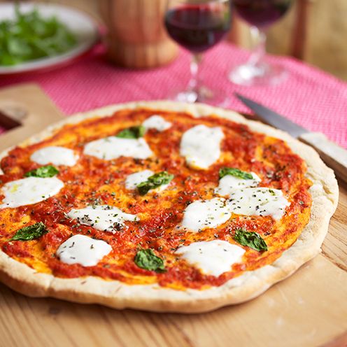 Dish, Food, Cuisine, Pizza, Ingredient, Flatbread, California-style pizza, Pizza cheese, Italian food, Recipe, 