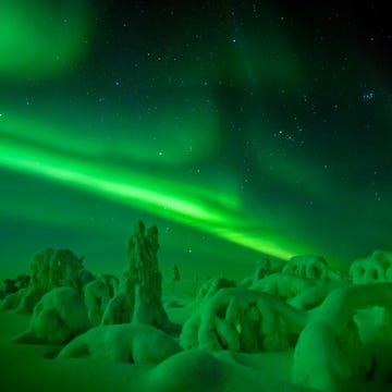 Aurora, Green, Night, Atmospheric phenomenon, Space, Astronomical object, Star, Outer space, Astronomy, Science, 