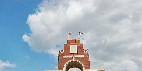 Sky, Cloud, Architecture, Arch, Landmark, Cumulus, Monument, Historic site, Memorial, Symmetry, 