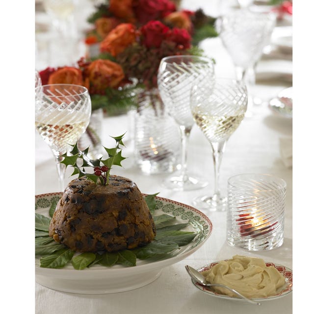 Serveware, Dishware, Glass, Food, Stemware, Tableware, Garnish, Ingredient, Drinkware, Dish, 