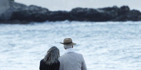 People on beach, Hat, People in nature, Shore, Interaction, Sun hat, Beach, Vacation, Walking, Ocean, 