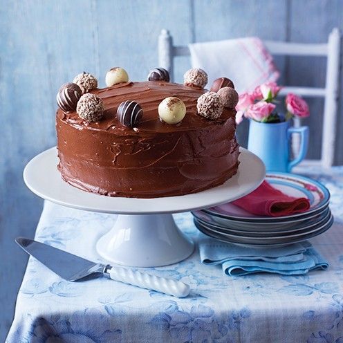 3-Ingredient No-Bake Chocolate Cake