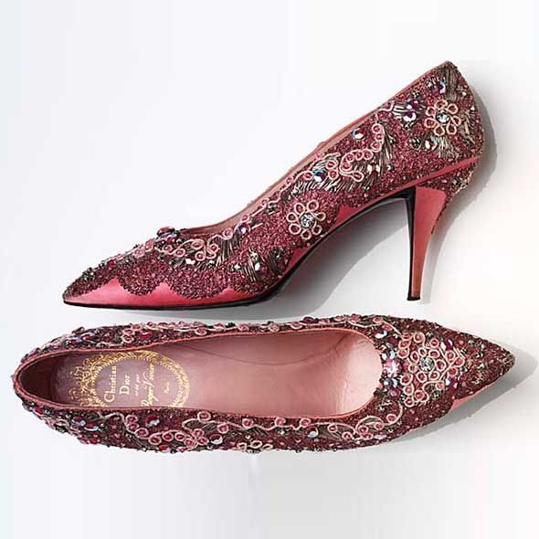 Brown, Red, High heels, Fashion, Carmine, Basic pump, Maroon, Dancing shoe, Natural material, Bridal shoe, 