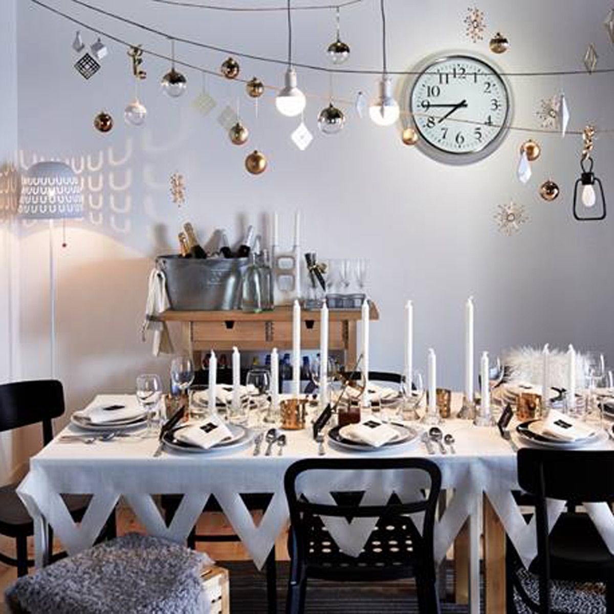New Year\'s Eve home decorations