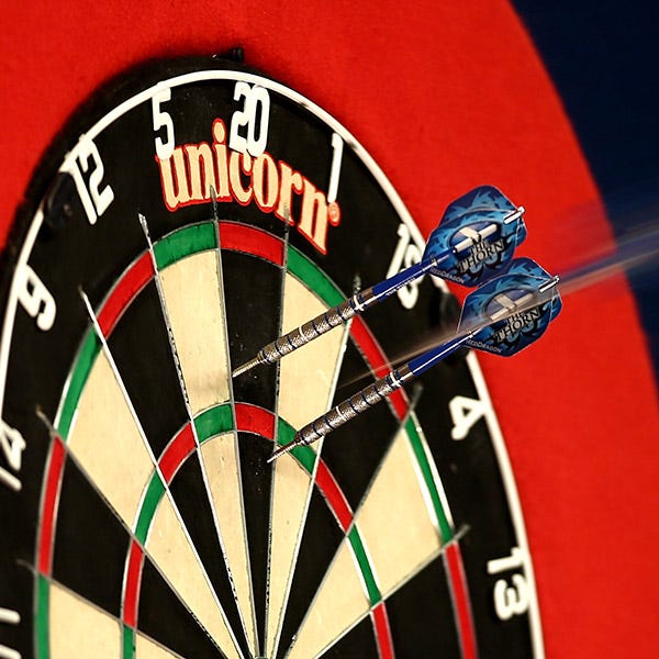 Indoor games and sports, Colorfulness, Carmine, Games, Symbol, Logo, Dartboard, Individual sports, Precision sports, Darts, 
