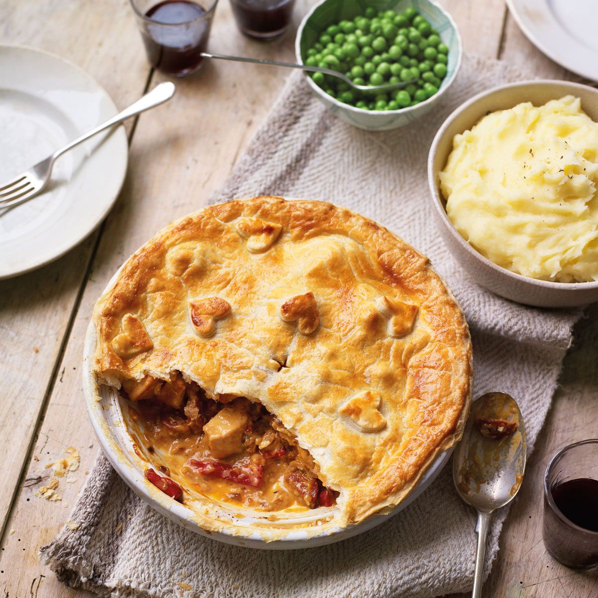 Chicken and chorizo pie