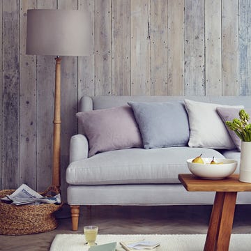 Wood, Interior design, Room, Serveware, Furniture, White, Table, Living room, Couch, Wall, 