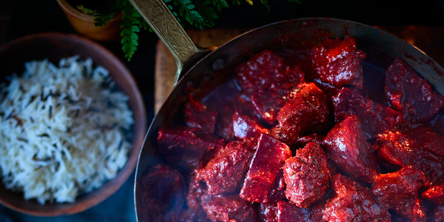 lamb and beetroot curry