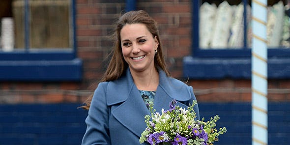 Human, Electric blue, Bouquet, Lavender, Purple, Street fashion, Blazer, Cobalt blue, Flowerpot, Majorelle blue, 