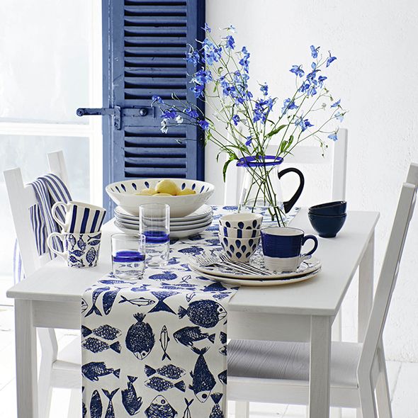 Blue, Serveware, Dishware, Table, Furniture, Tablecloth, Porcelain, Interior design, Purple, Lavender, 