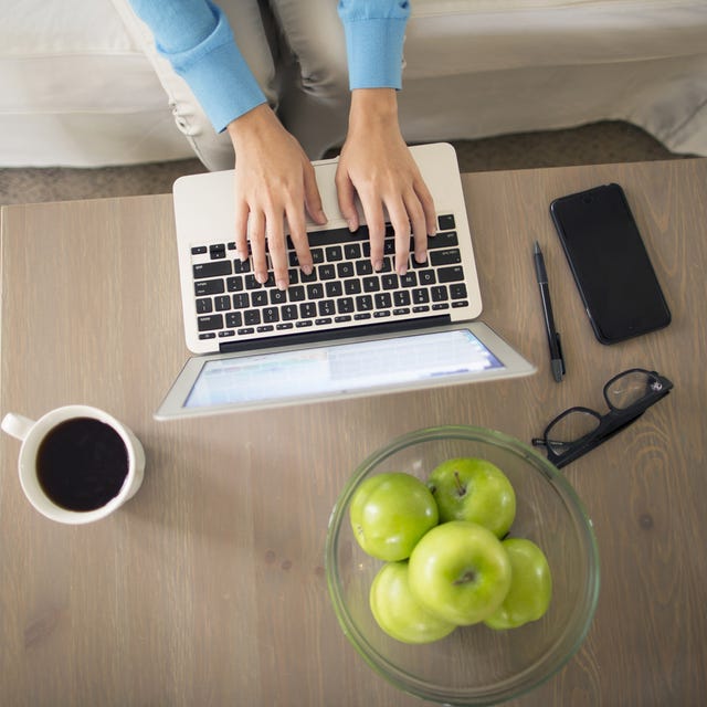 Product, Electronic device, Dishware, Serveware, Technology, Laptop part, Office equipment, Produce, Vegan nutrition, Space bar, 