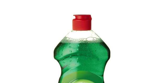 Liquid, Bottle cap, Bottle, Fluid, Drinkware, Drink, Logo, Plastic bottle, Glass bottle, Label, 