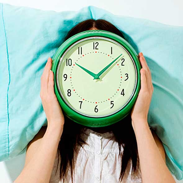 Finger, Product, Clock, Aqua, Home accessories, Teal, Turquoise, Wall clock, Circle, Linens, 