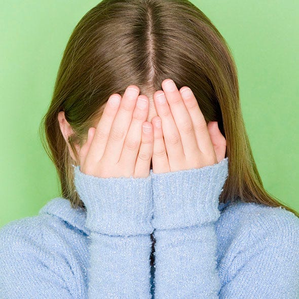 Hair, Finger, Hairstyle, Skin, Sleeve, Comfort, People in nature, Long hair, Beauty, Sweater, 