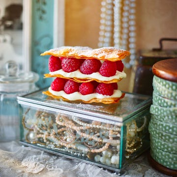 Sweetness, Food, Cuisine, Dessert, Confectionery, Finger food, Ingredient, Icing, Snack, Recipe, 