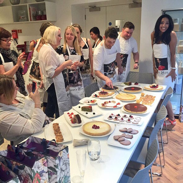 Hair, Cuisine, Food, Dishware, Table, Meal, Tableware, Dish, Sharing, Cooking, 