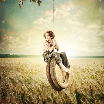 Human, Swing, People in nature, Summer, Automotive tire, Field, Plain, Grass family, Knee, Human settlement, 