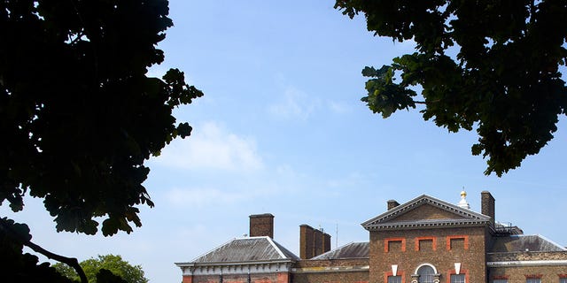 Window, Property, Building, Shrub, Manor house, House, Hedge, Mansion, Villa, Garden, 