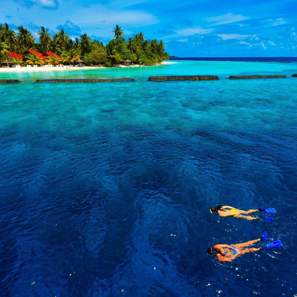 Body of water, Blue, Fluid, Coastal and oceanic landforms, Ocean, Aqua, Azure, Turquoise, Sea, Island, 