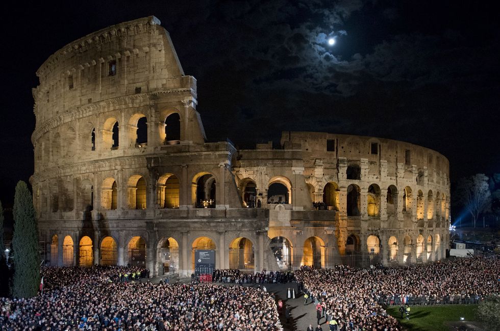 Night, Crowd, Architecture, Astronomical object, Moonlight, Landmark, Celestial event, Wonders of the world, Midnight, Ancient rome, 