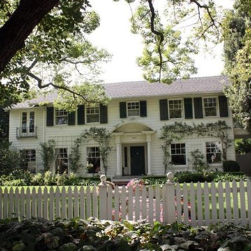 Picket fence, Window, Plant, House, Residential area, Property, Home fencing, Home, Door, Tree, 