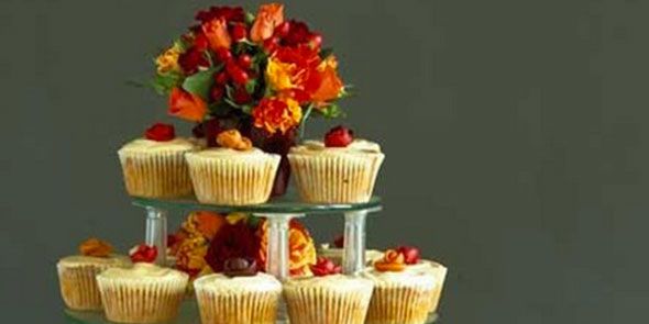 Food, Sweetness, Cuisine, Cupcake, Dessert, Ingredient, Baked goods, Cake, Cake decorating, Recipe, 