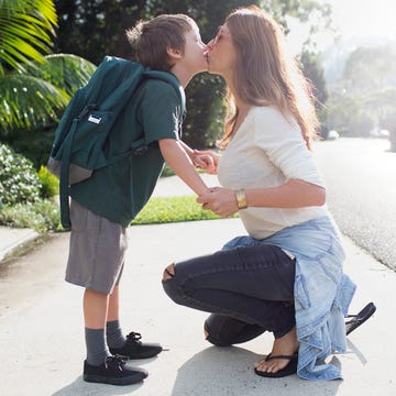Clothing, Bag, Slipper, People in nature, Interaction, Love, Romance, Luggage and bags, Honeymoon, Kiss, 