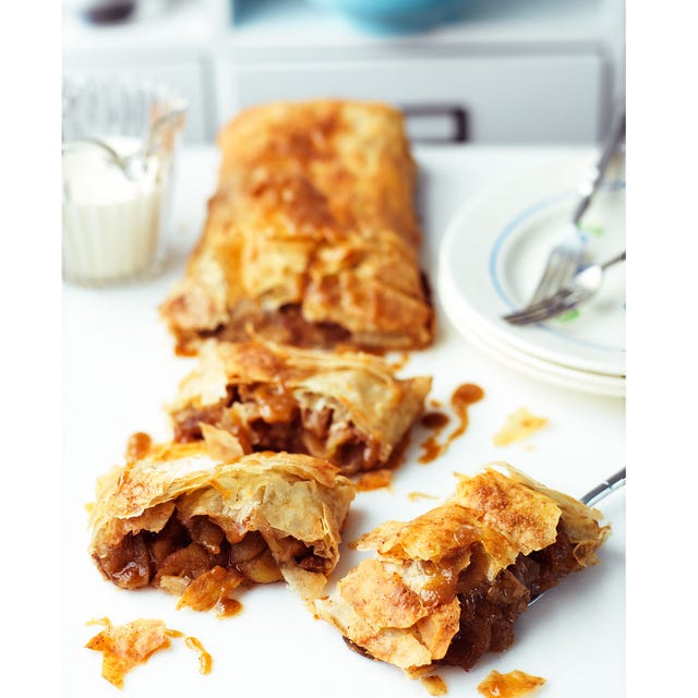 best easy baking recipes apple strudel