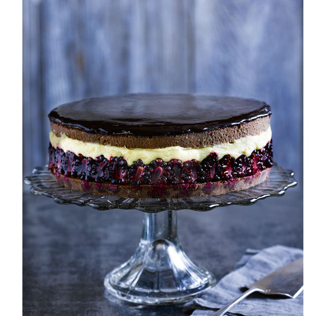 Food, Serveware, Violet, Cuisine, Glass, Sweetness, Liquid, Magenta, Dessert, Stemware, 
