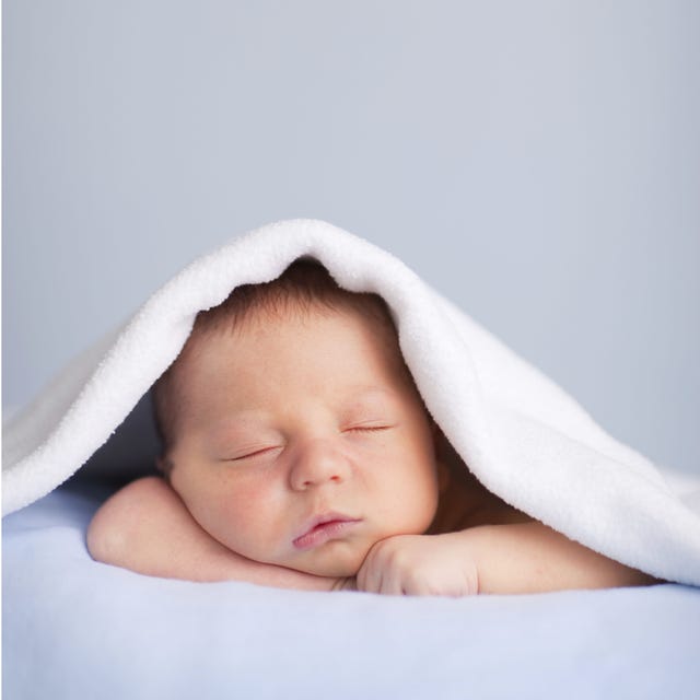 Human, Cheek, Comfort, Skin, Eyebrow, Baby sleeping, Child, Bedtime, Sleep, Linens, 