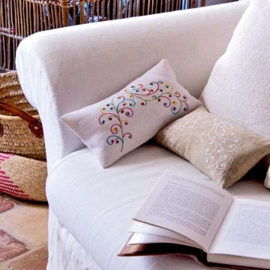 Product, Textile, White, Room, Linens, Cushion, Pillow, Throw pillow, Home accessories, Bedding, 