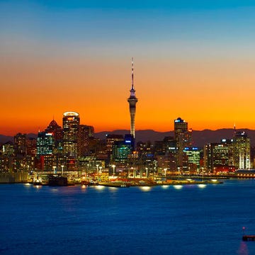 Tower, Tower block, City, Urban area, Metropolitan area, Metropolis, Cityscape, Dusk, Horizon, Condominium, 