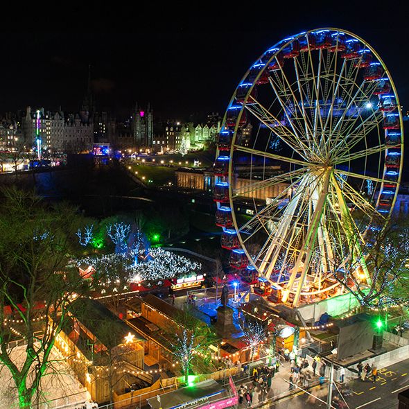 Ferris wheel, Night, Event, City, Urban area, Metropolitan area, Metropolis, Public space, Landmark, Amusement ride, 