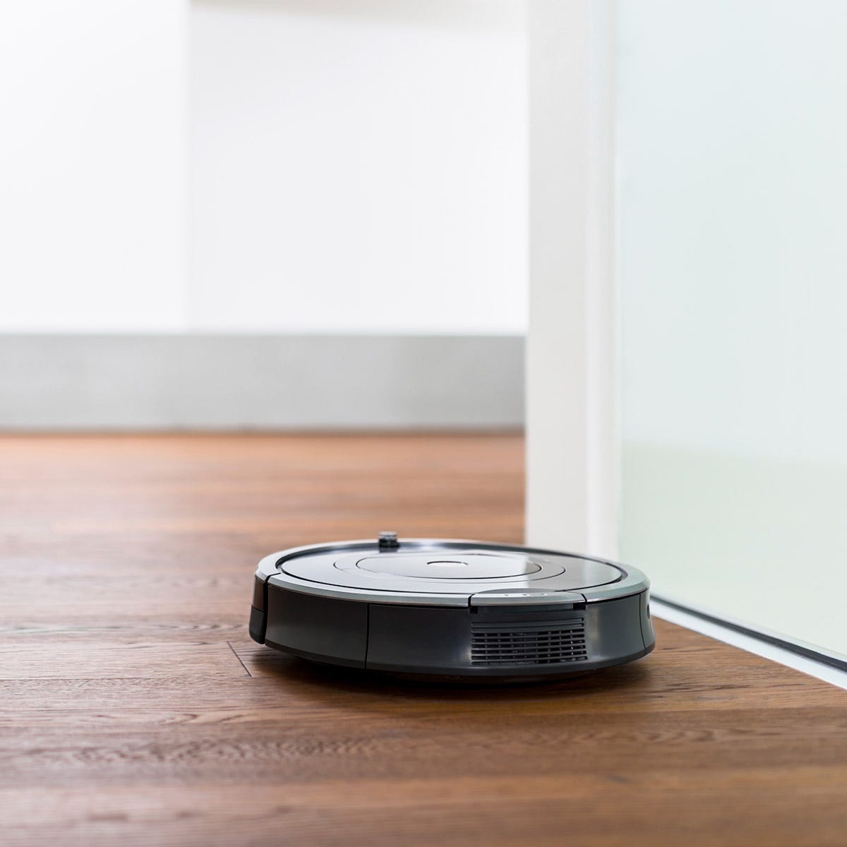 good housekeeping robot vacuum