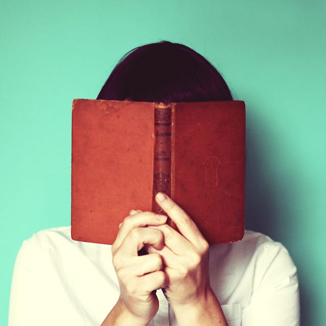 Finger, Hand, Wrist, Nail, Thumb, Book, Hair accessory, Reading, Gesture, Silhouette, 
